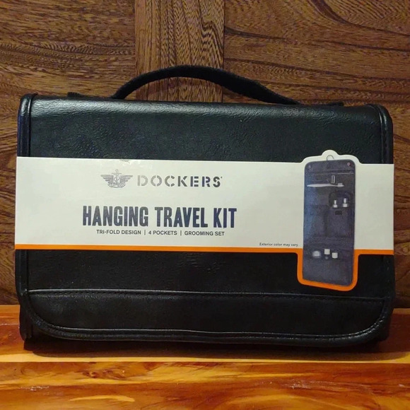 New Levi Strauss Dockers black faux leather tri-fold 4 pocket hanging travel kit - Picture 1 of 7